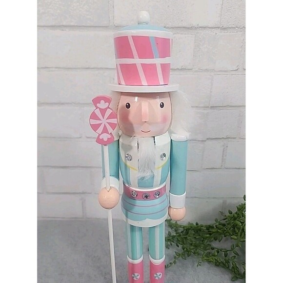 Pink Pastel Nutcracker King Guard Candy Sugarplum 15" Christmas Wooden NEW - Picture 6 of 7